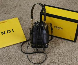 Picture of Fendi Lady Handbags _SKUfw152937150fw